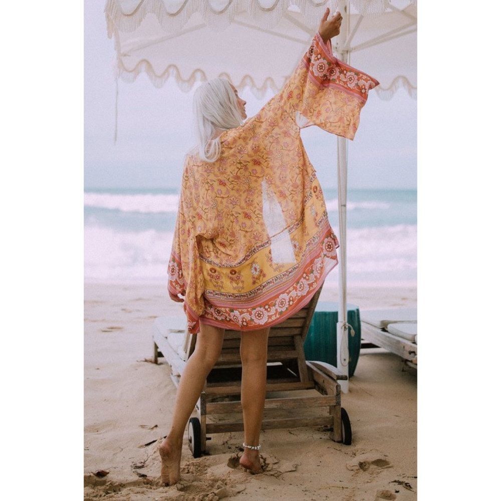 Spellā& The Gypsy Portobello Road Short Robe - Picture 2 of 10